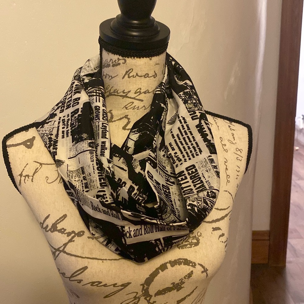 Black and white infinity scarf